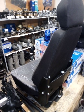 Кресло водителя высокое * на КАМАЗ за 24500 рублей в магазине remzapchasti.ru 5320-6810010 В №20